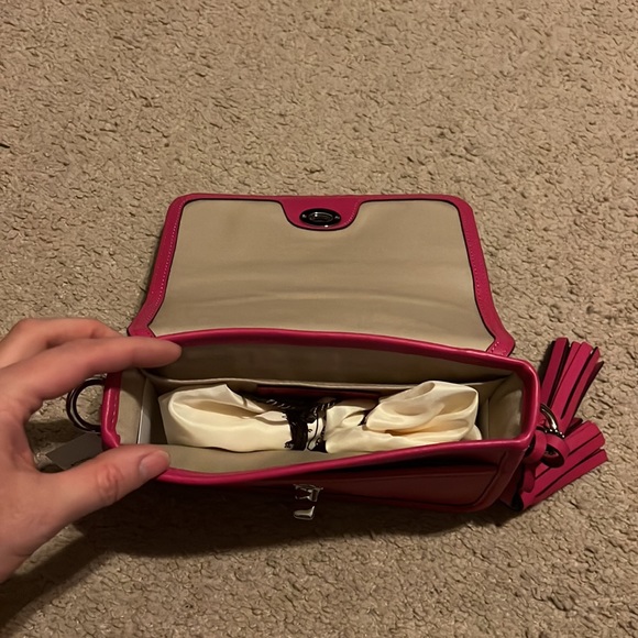 Coach crossbody/clutch NWT - Picture 4 of 5